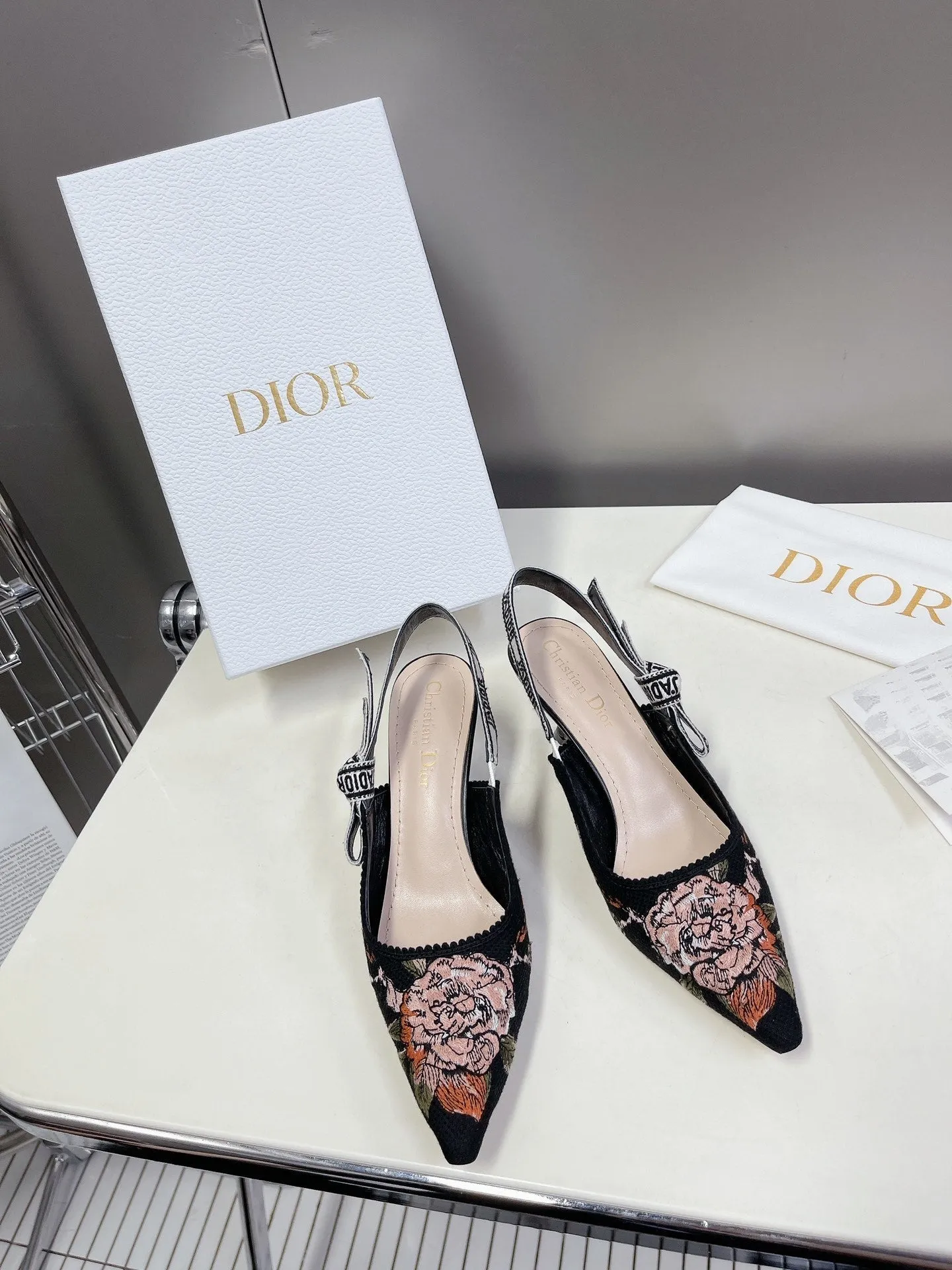 High Quality DIR HIGH HEELS 018